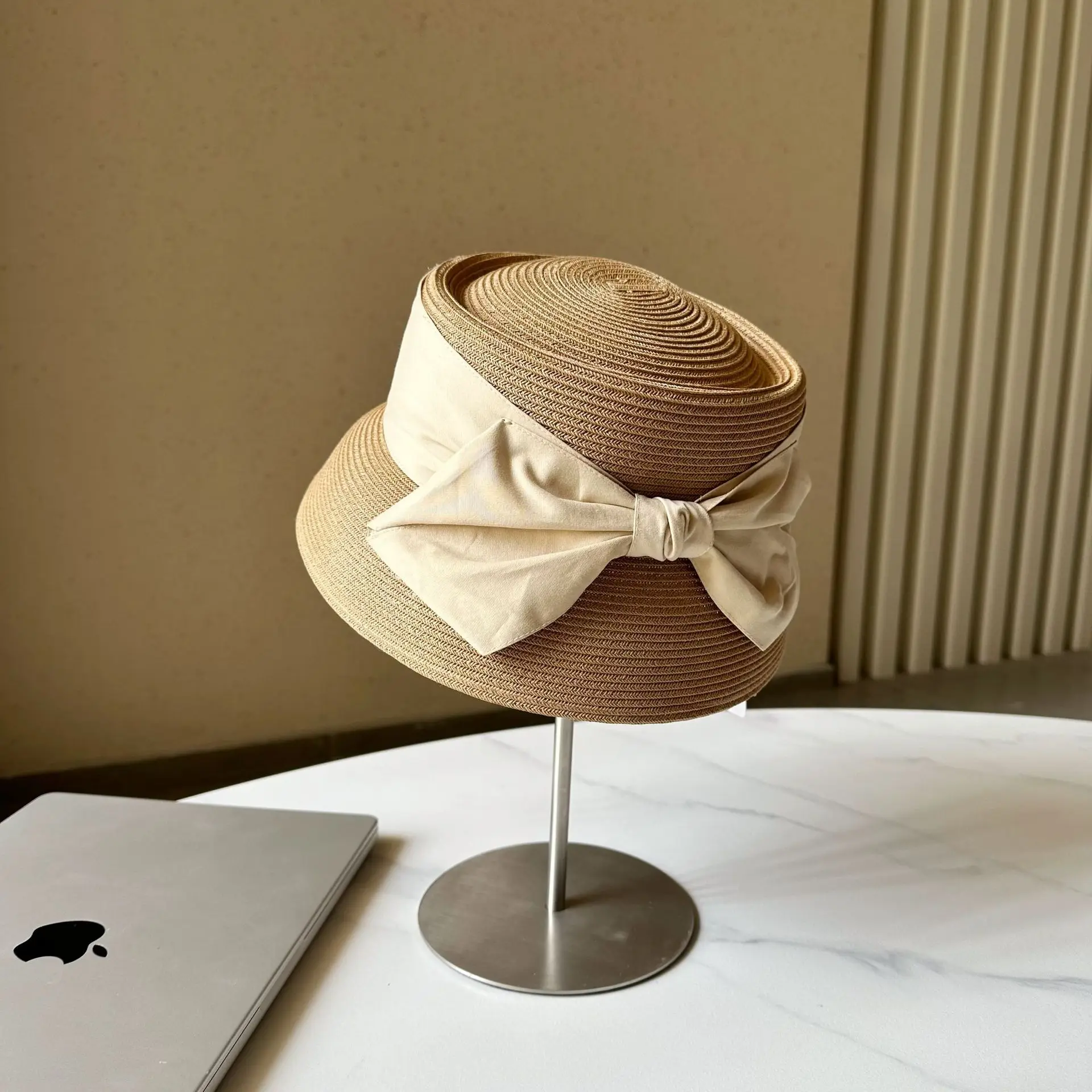 202304-24-xx ins Япония Грейс лято Хепбърн лампа за лампи билка с малки ниви елегантна дамска шапка-кофа женска шапка за почивка